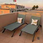 T2 Plaza شقة *