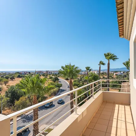 T2 Plaza アパートホテル 3*